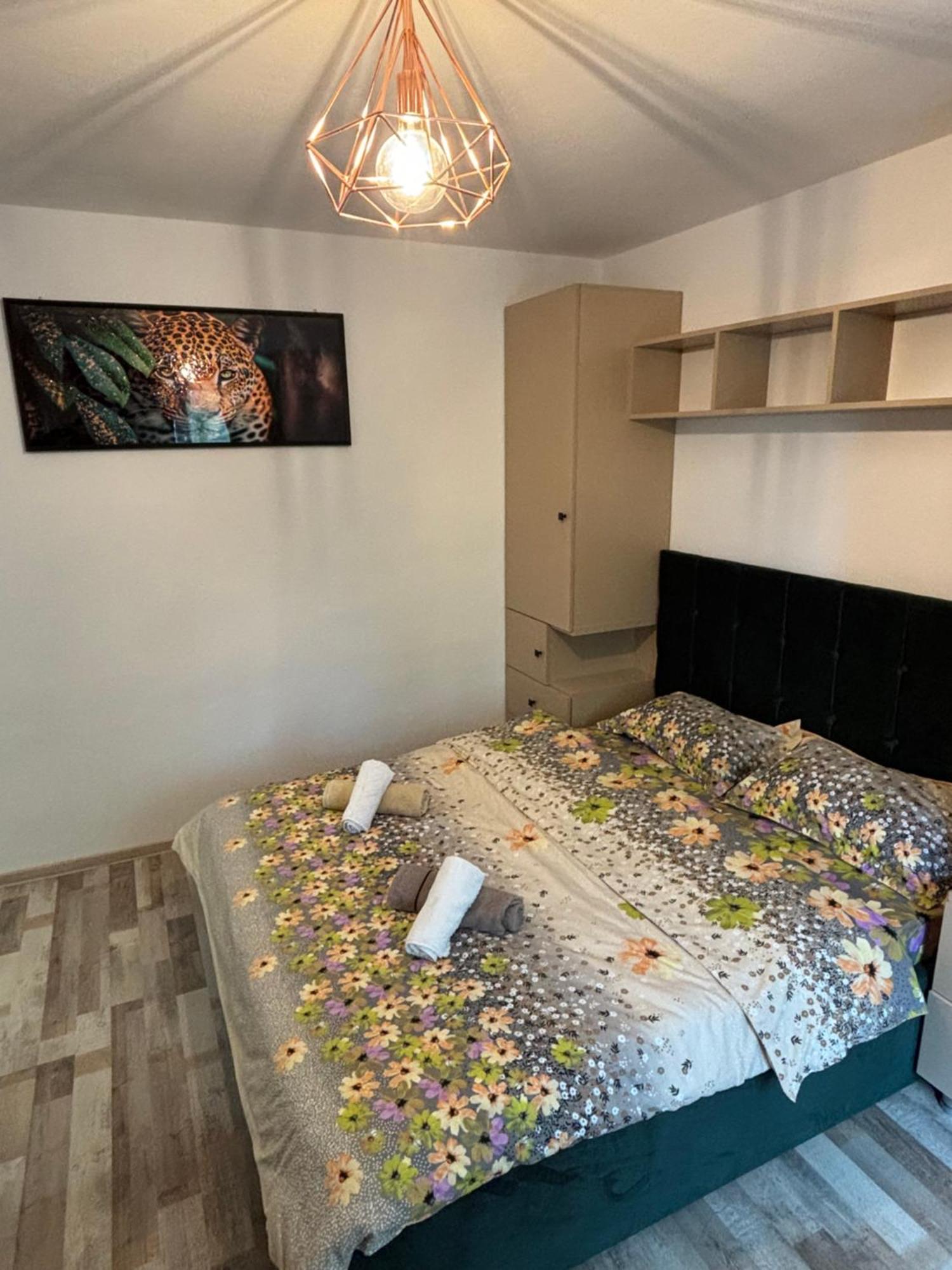 Select Apartament Bvd Stefan Cel Mare Iasi Exterior photo